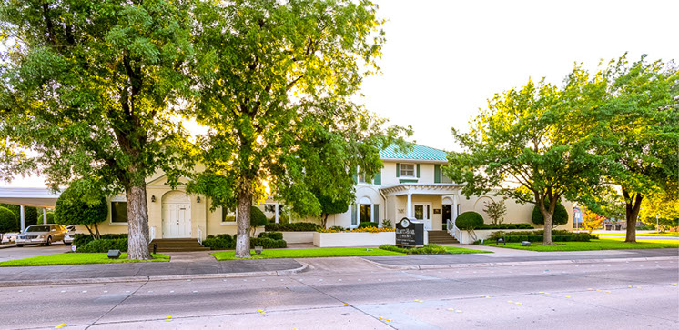 Elliott Hamil Funeral Home - Downtown Abilene, TX